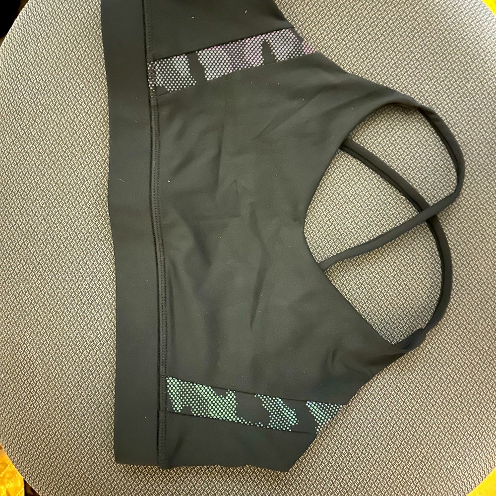 Zyia Reflective crop set worn once